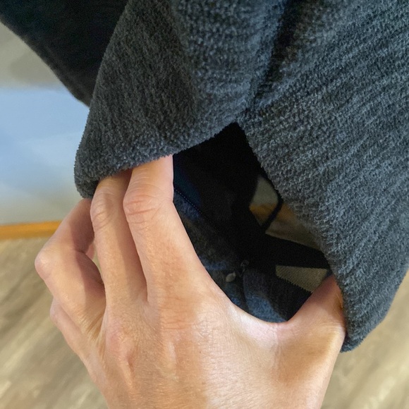 3 quarter zip pullover EUC - Picture 3 of 4